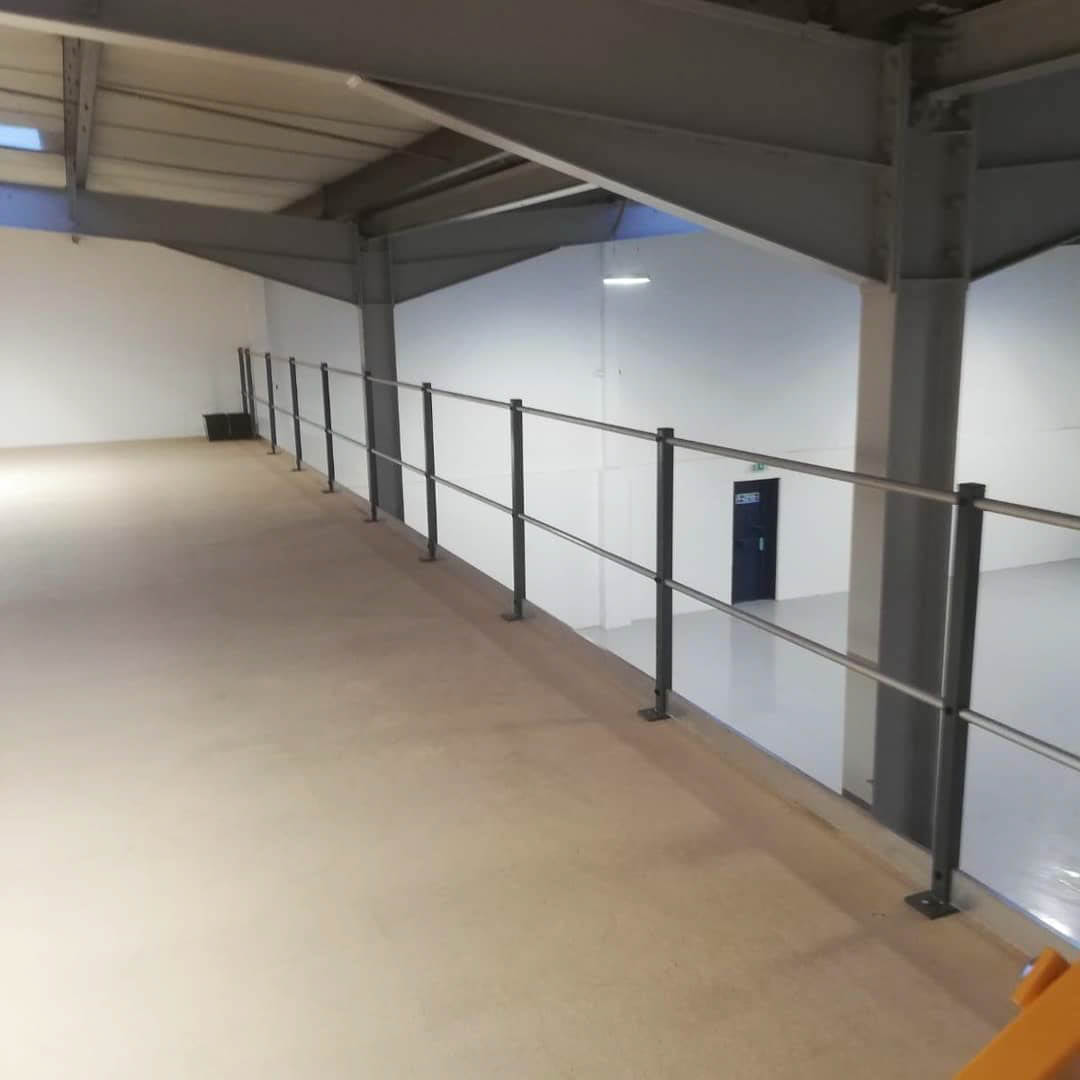 Mezzanine-Flooring-With-Rail